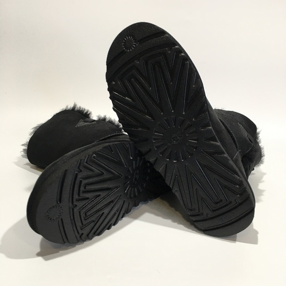 UGG Bailey Flex Classic Boots 1129790 -Black Suede /Sheepskin -US 7 -NEW - Picture 8 of 8